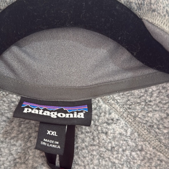 Patagonia XXL ZIP Up with Boston logo - Picture 4 of 6